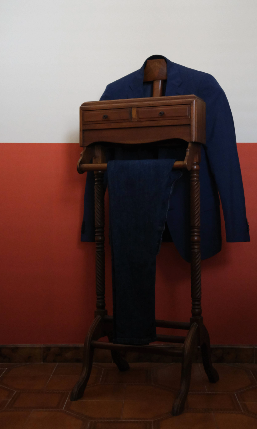valet stand